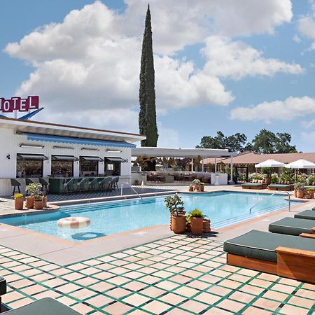 River Lodge Paso - 21 & Over Pool 佩索罗伯斯 外观 照片